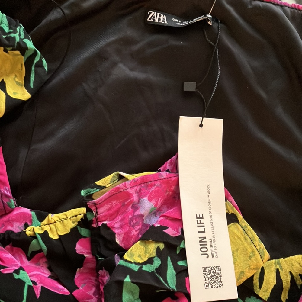 Super cute Zara floral crop top - Picture 5 of 7